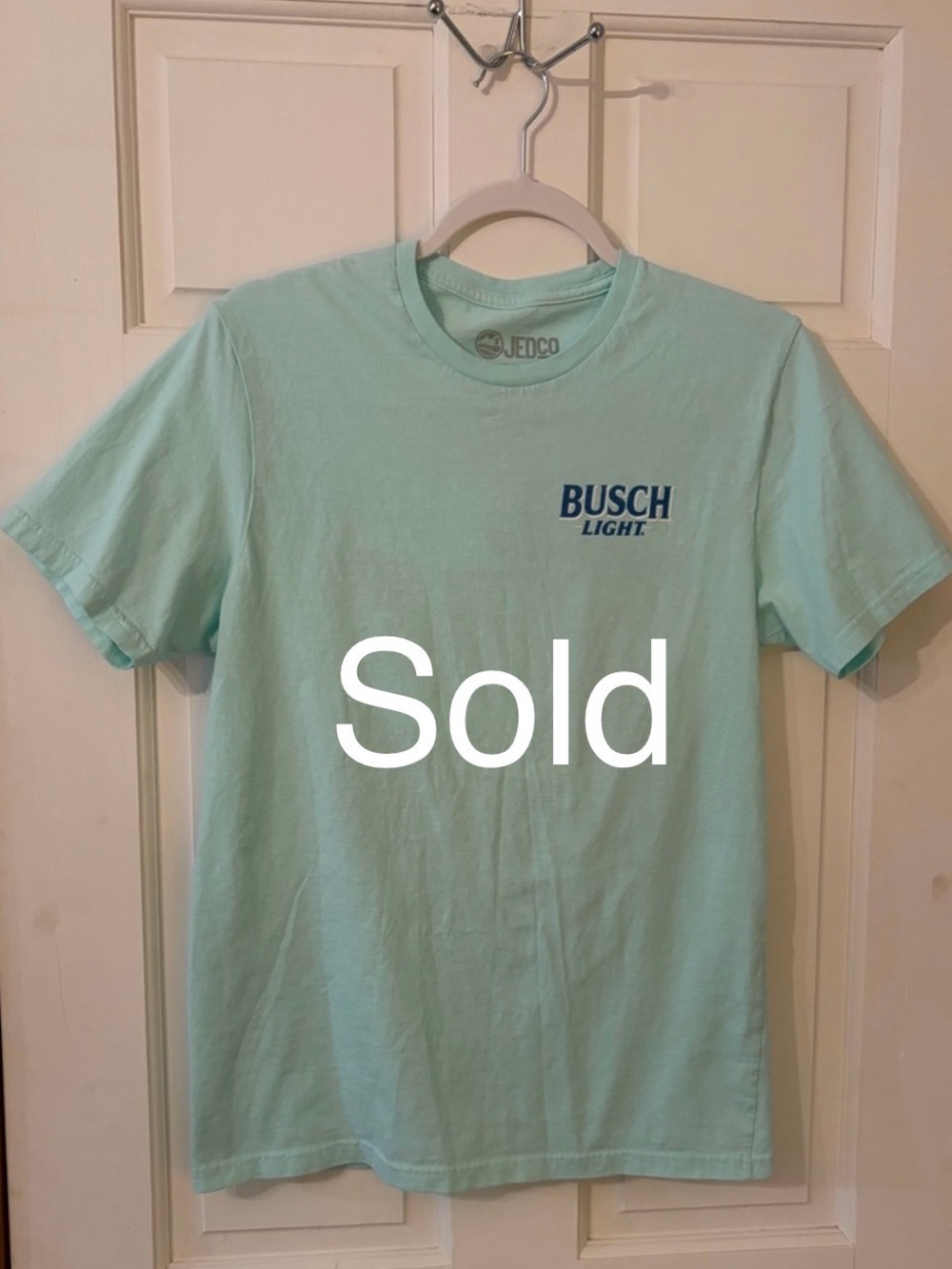 (Not For Sale). Busch Light T-Shirt  - Black Lab Dog & Sunset Lake Scene -Size M